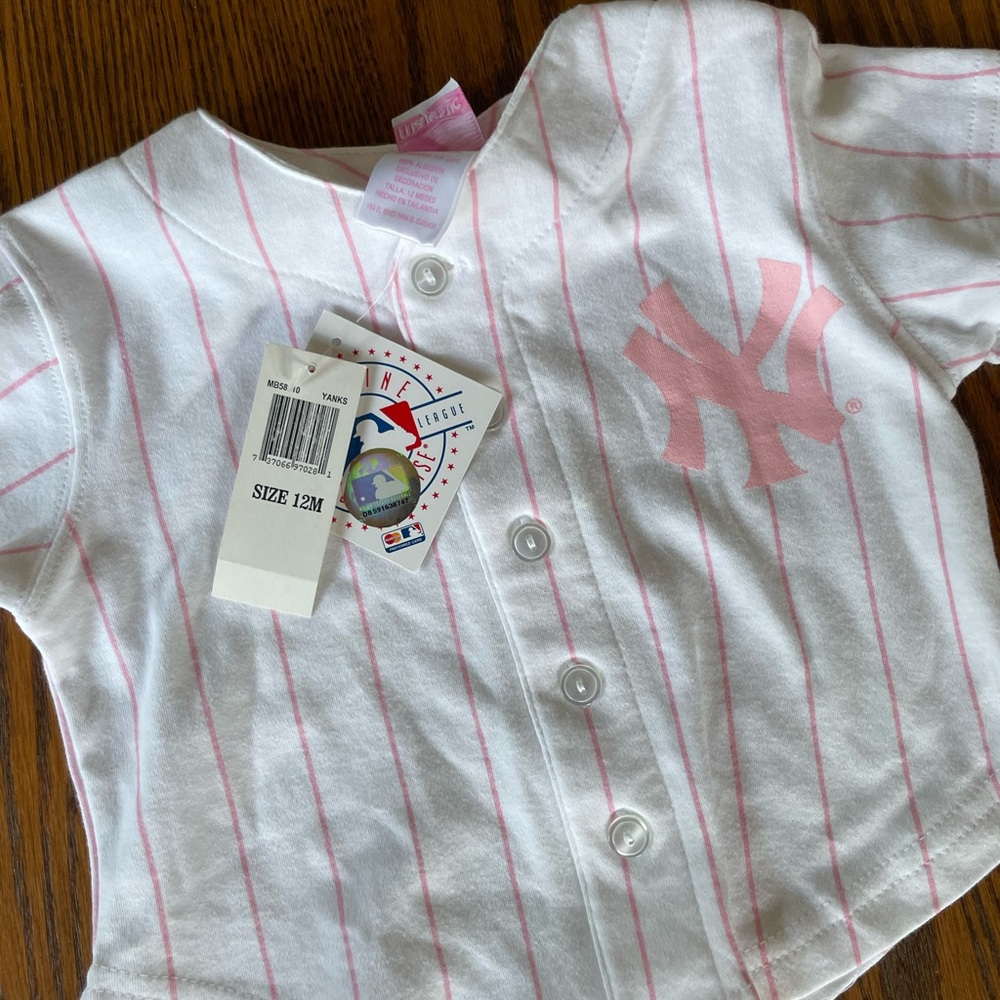 MLB Infant Pink & White Yankees Pinstripe Button-Front Top - 12 Months